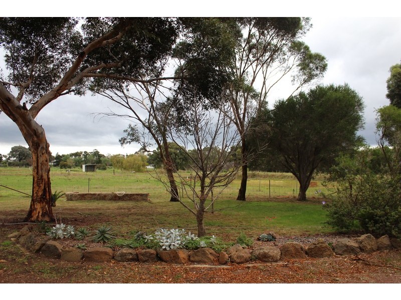 15  Arandt Road, Exford VIC 3338