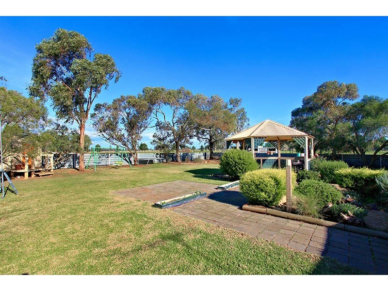 15  Arandt Road, Exford VIC 3338