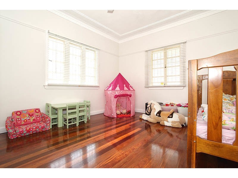 91 Drayton TCE, Wynnum QLD 4178