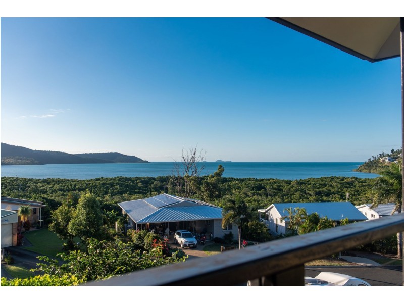 38 Macarthur Drive, Cannonvale QLD 4802