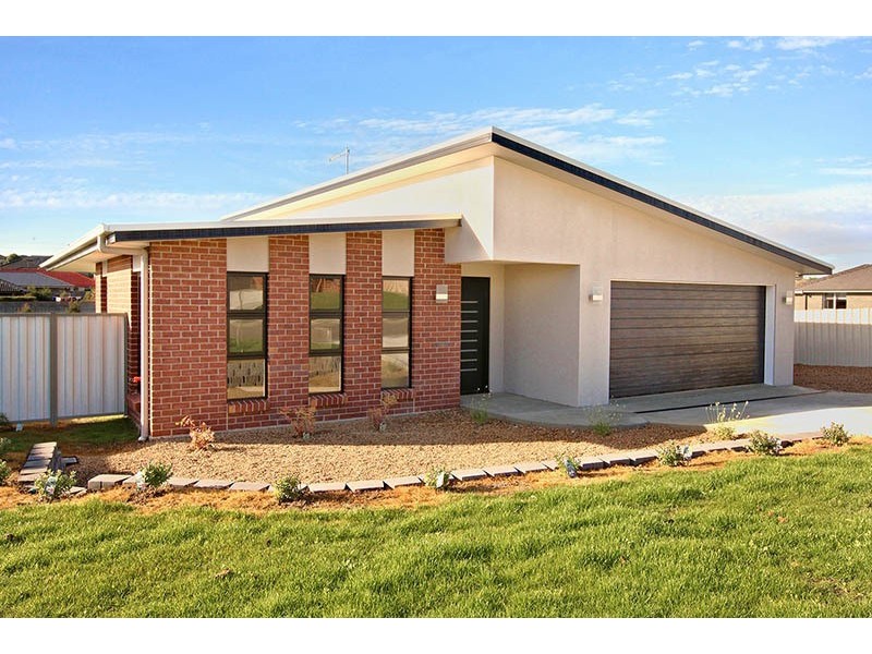 19  Dowerin Drive, Legana TAS 7277