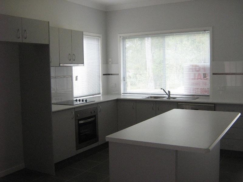 24 Wings Road, Upper Coomera QLD 4209