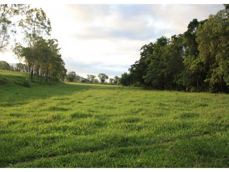 7733 Bruce Highway, Bloomsbury QLD 4799