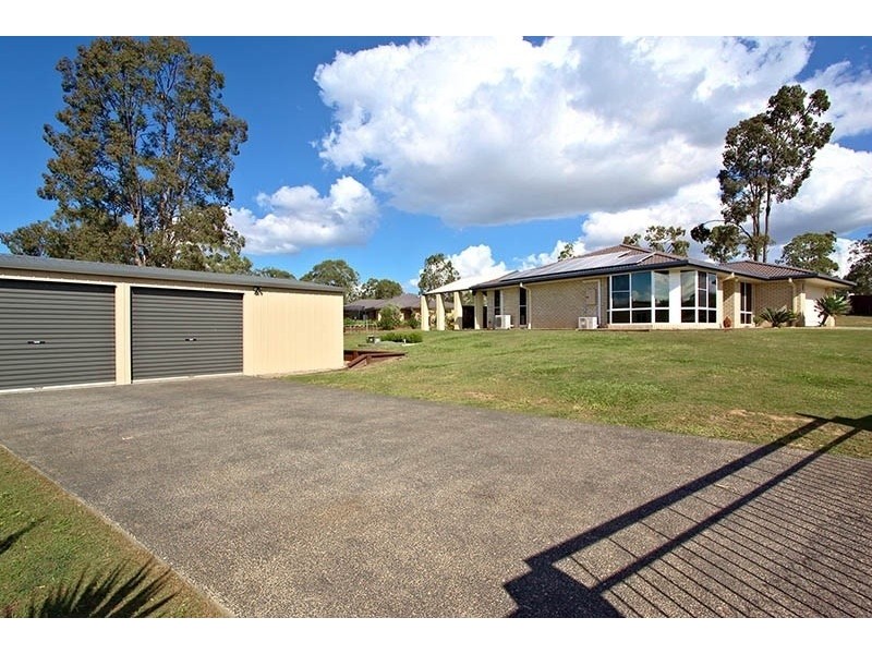 2-4 Riesling court, Morayfield QLD 4506