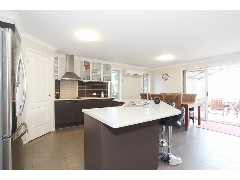 2-4 Riesling court, Morayfield QLD 4506