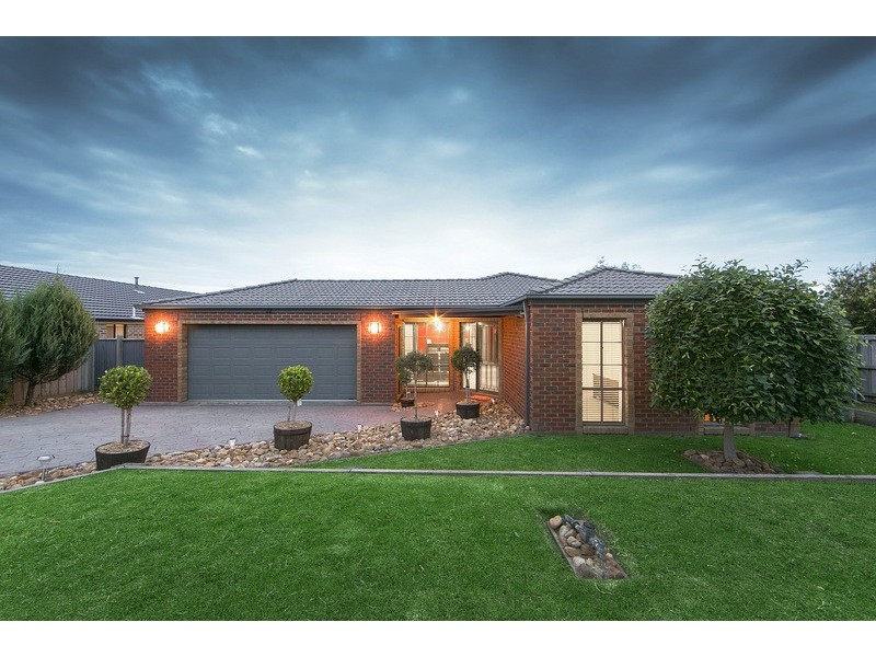 176 The Promenade, Narre Warren South VIC 3805