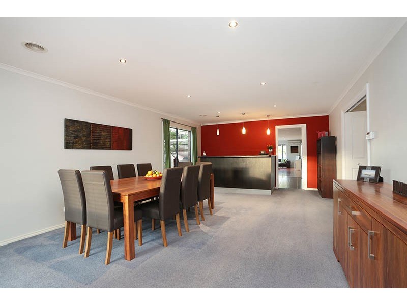 176 The Promenade, Narre Warren South VIC 3805