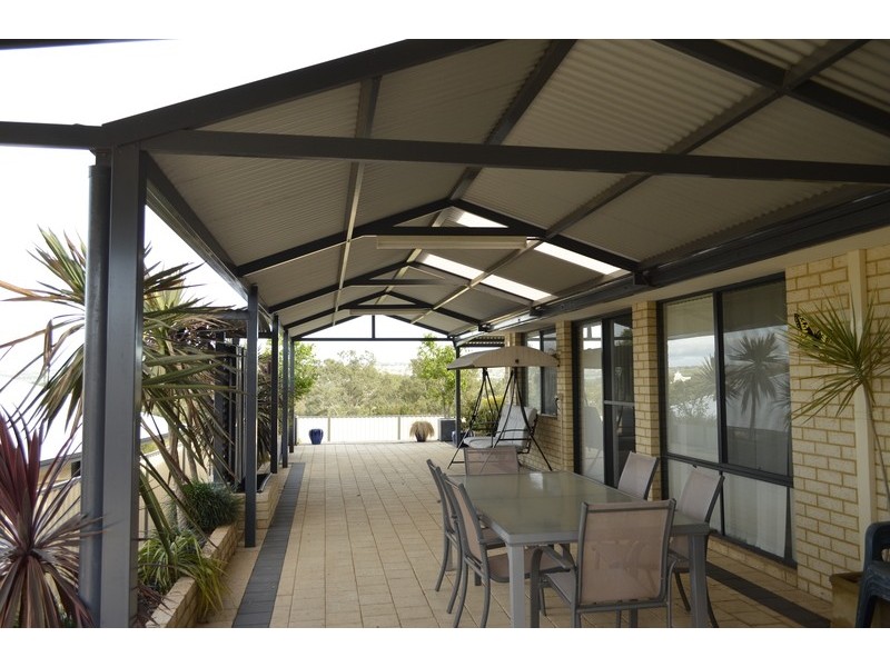 10 Dr Dunlop Grove, Northam WA 6401