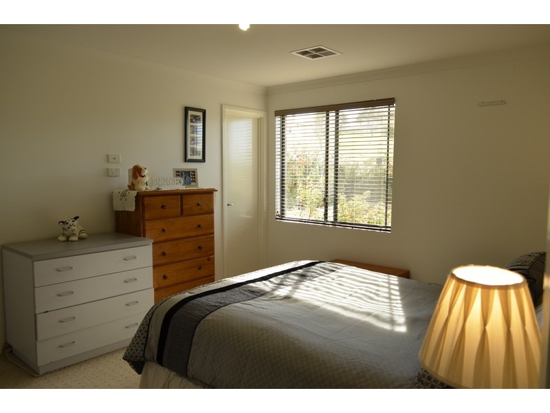 10 Dr Dunlop Grove, Northam WA 6401