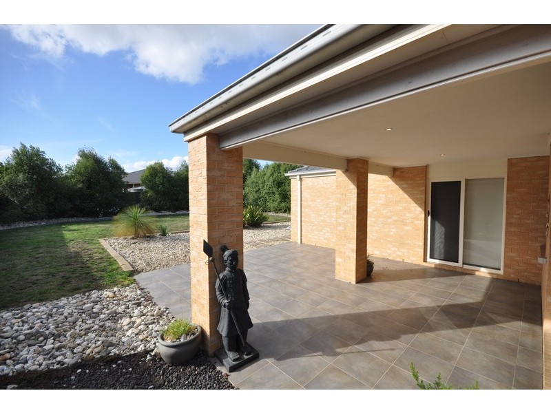 45 Merino Drive, Alfredton VIC 3350