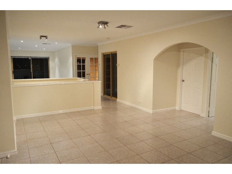 6 Allis Heights, Yangebup WA 6164