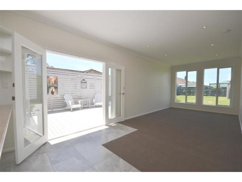 28 Colyer Avenue, Nowra NSW 2541