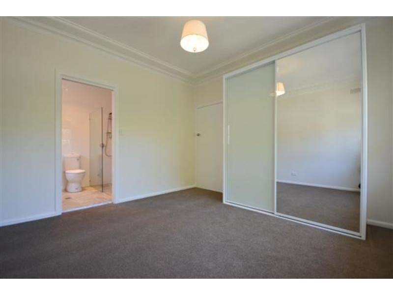 28 Colyer Avenue, Nowra NSW 2541