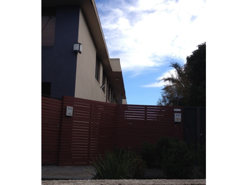 3/807 Sydney Rd, Coburg North VIC 3058