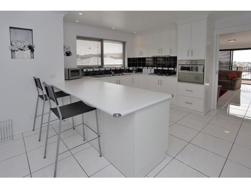 17 Rowena court, Devonport TAS 7310