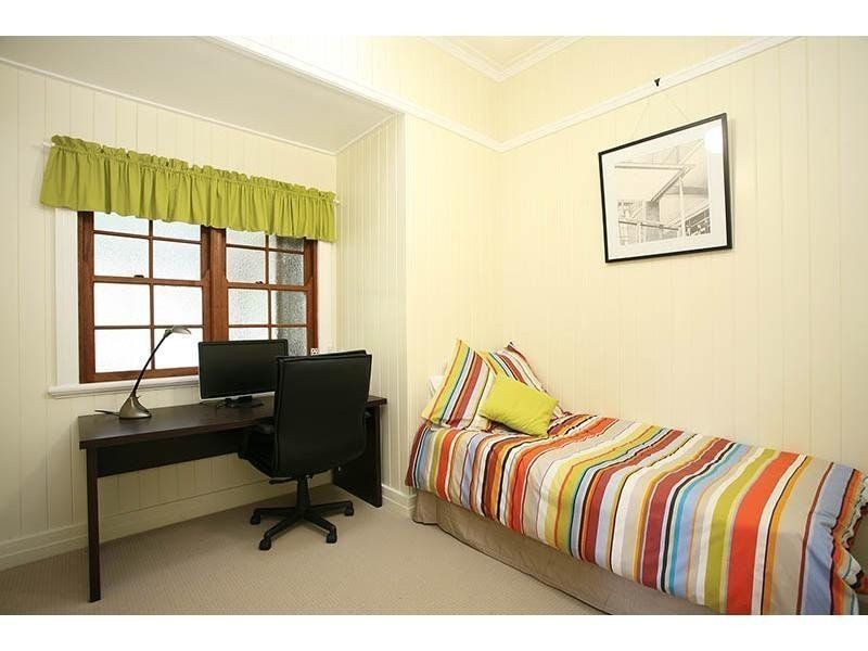 66 Menin Road, Corinda QLD 4075