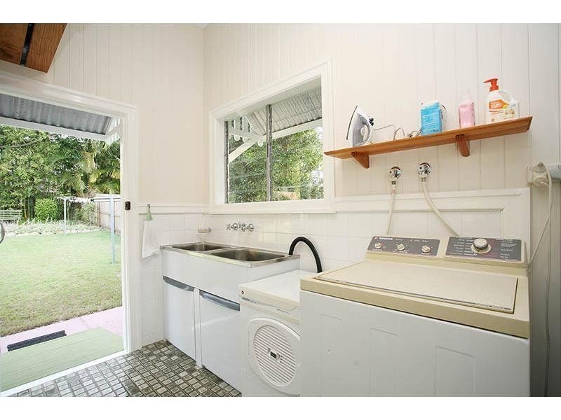 66 Menin Road, Corinda QLD 4075