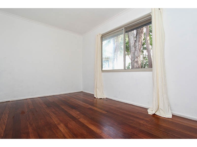 10 MOORE STREET, Logan Central QLD 4114