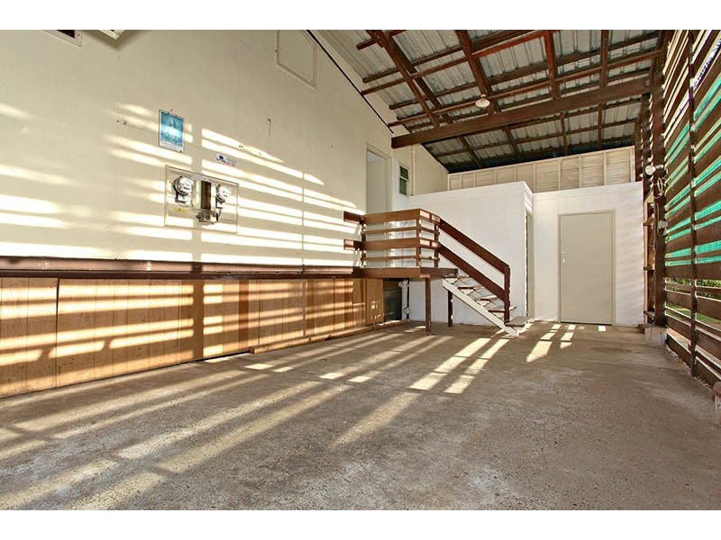 10 MOORE STREET, Logan Central QLD 4114