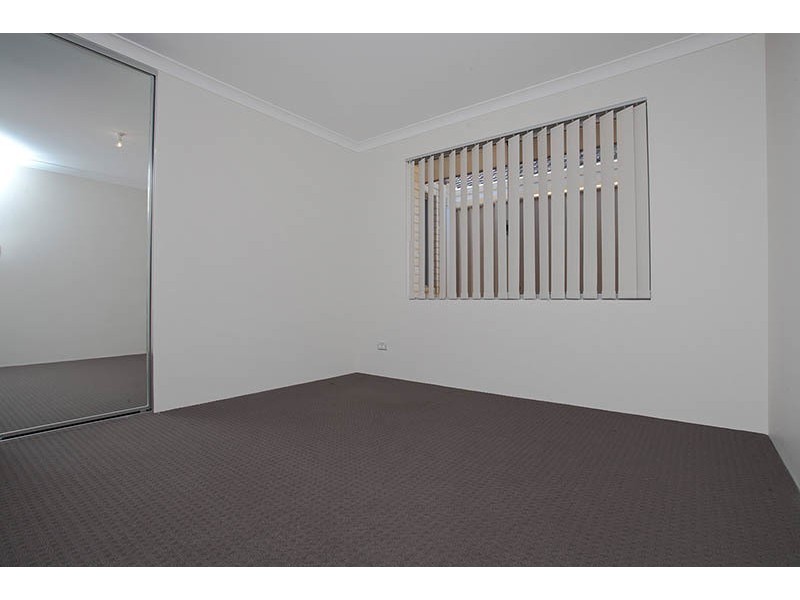 7 Ferrara Way, Girrawheen WA 6064