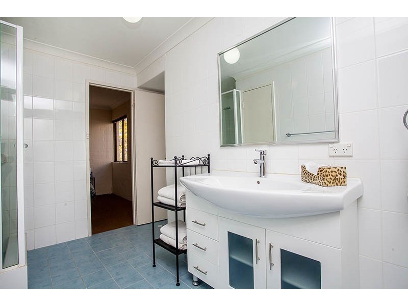 22/22 King George Street, Victoria Park WA 6100