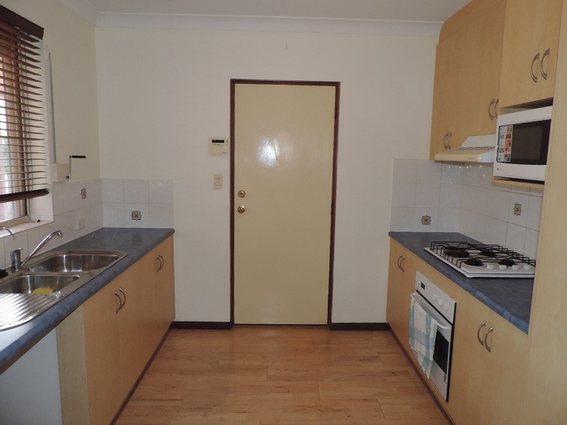 17 Blyth Street, Clearview SA 5085