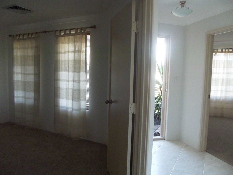 5 Peaceful Bay Prom, Secret Harbour WA 6173