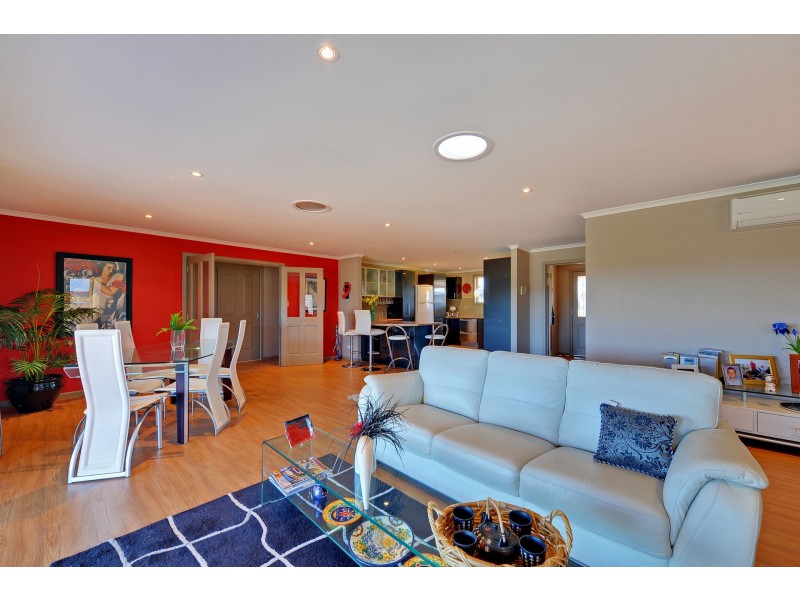 1/18 Rachel Crescent, Old Beach TAS 7017