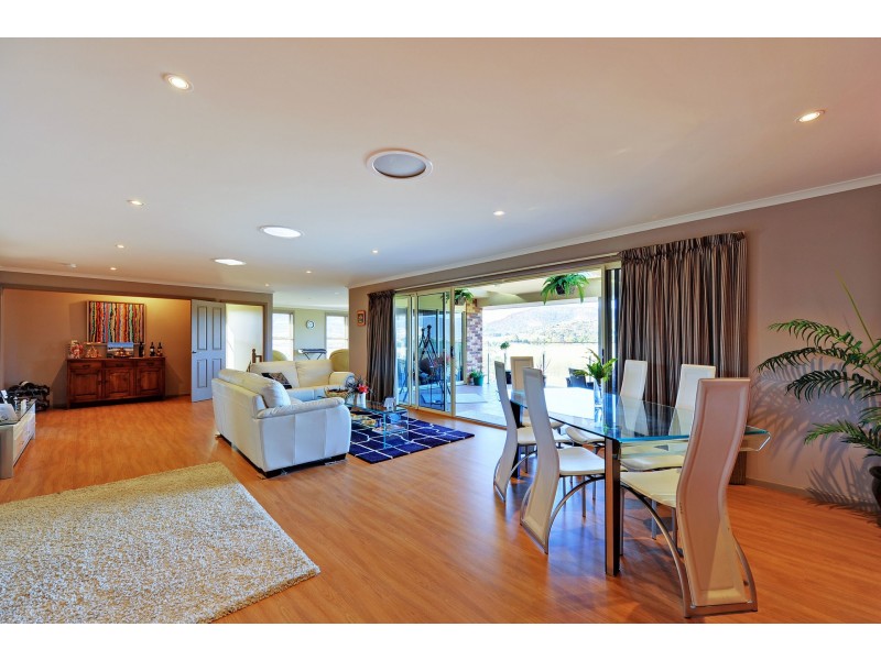1/18 Rachel Crescent, Old Beach TAS 7017