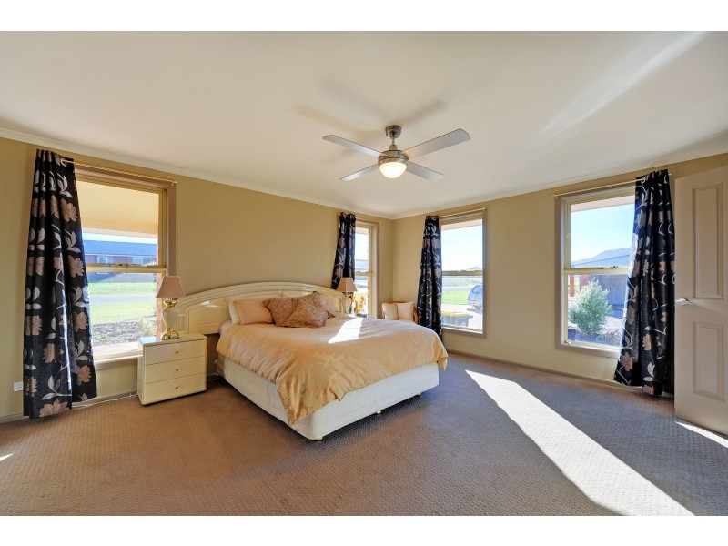 1/18 Rachel Crescent, Old Beach TAS 7017
