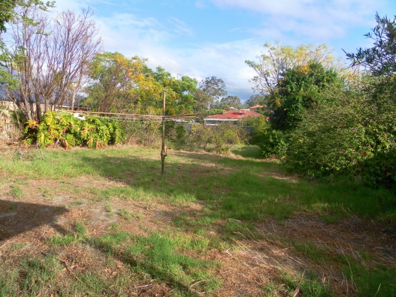 24 Cameron Street, Embleton WA 6062