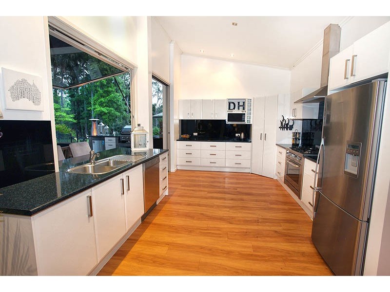 55 Monarch Place, Mons QLD 4556