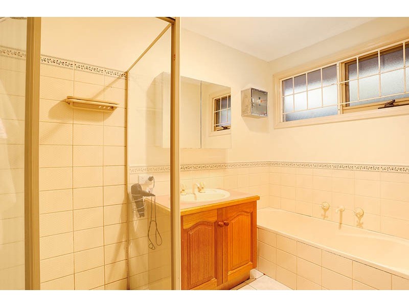 4b Culcairn Court, Narre Warren South VIC 3805