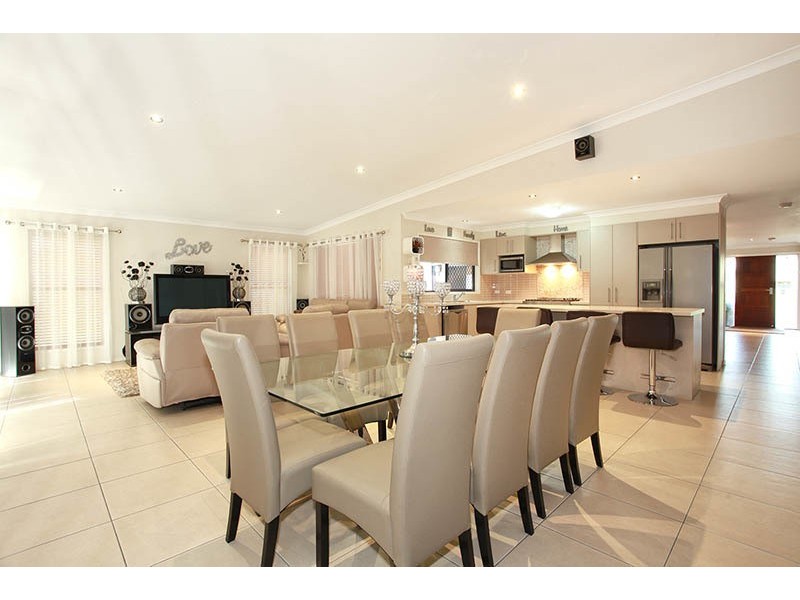 14 Brush Box Place, Heathwood QLD 4110