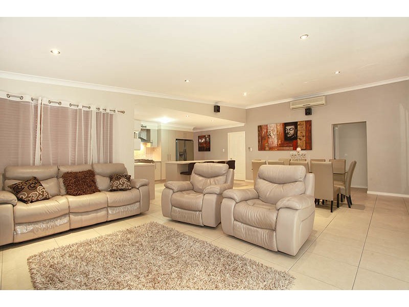 14 Brush Box Place, Heathwood QLD 4110