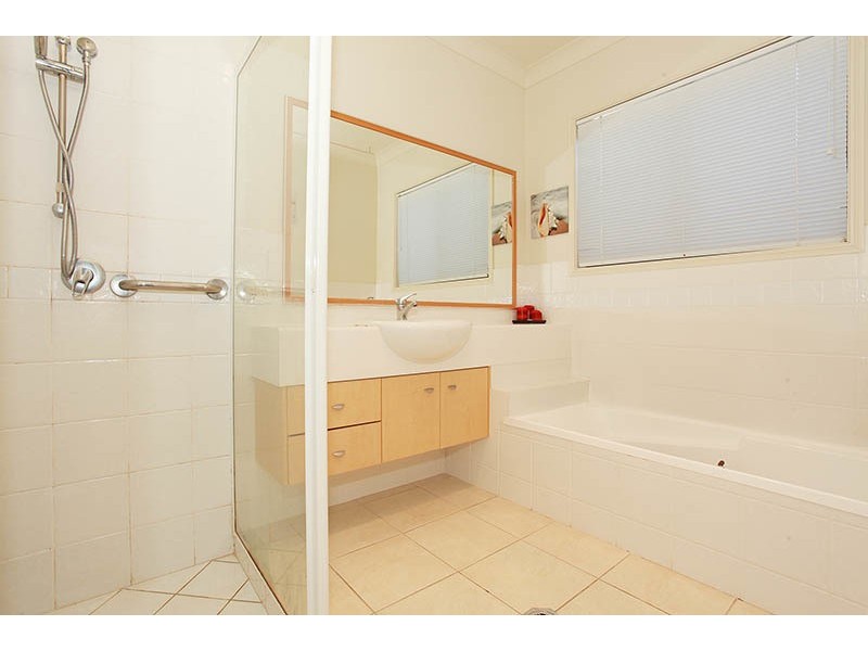 38  Nardoo Street, Robina QLD 4226