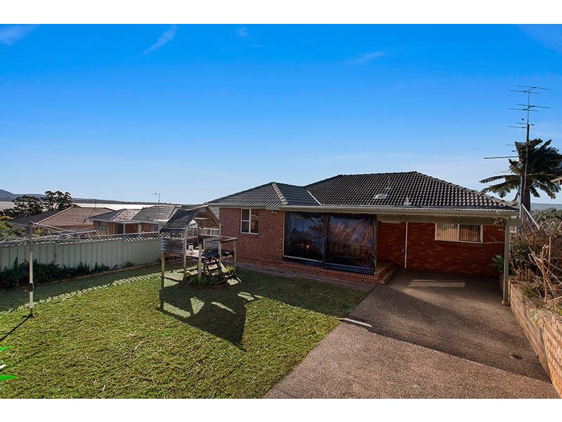 9 Durack Ave, Mount Warrigal NSW 2528