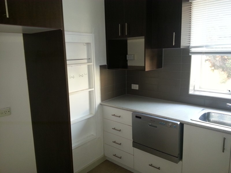 1/2  Alfriston St, Elwood VIC 3184