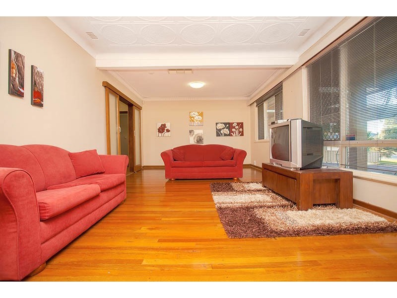 11  Ruan Place, Kewdale WA 6105