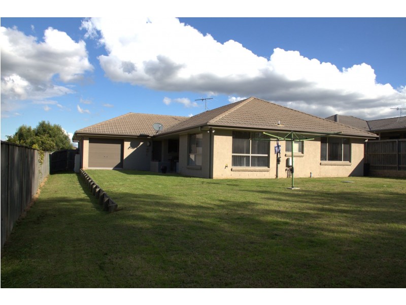 4 Poplar Level Terrace, East Branxton NSW 2335
