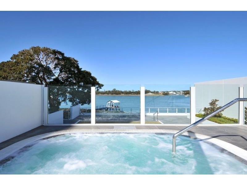 201/5 Marco Polo Drive, Mandurah WA 6210