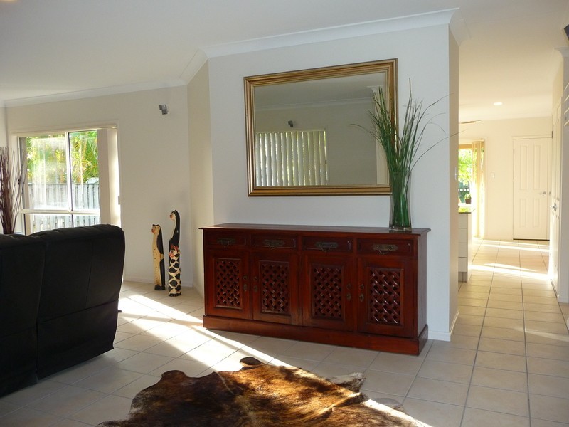 39 Gardendale Crescent, Burleigh Waters QLD 4220