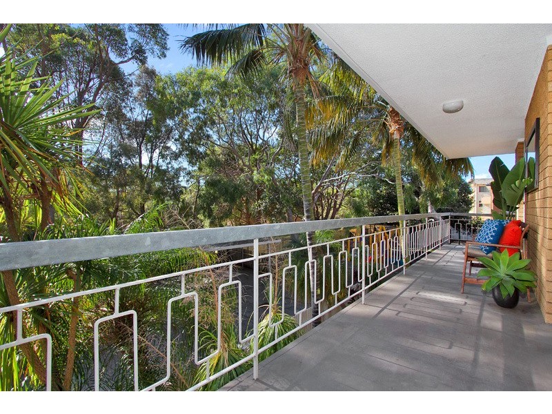 2/9 Regent Street, Dee Why NSW 2099