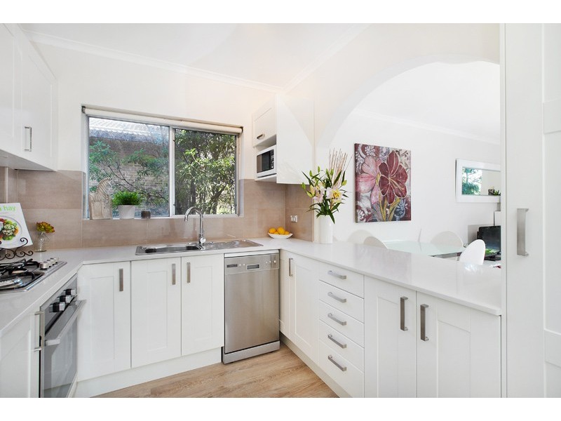 2/9 Regent Street, Dee Why NSW 2099