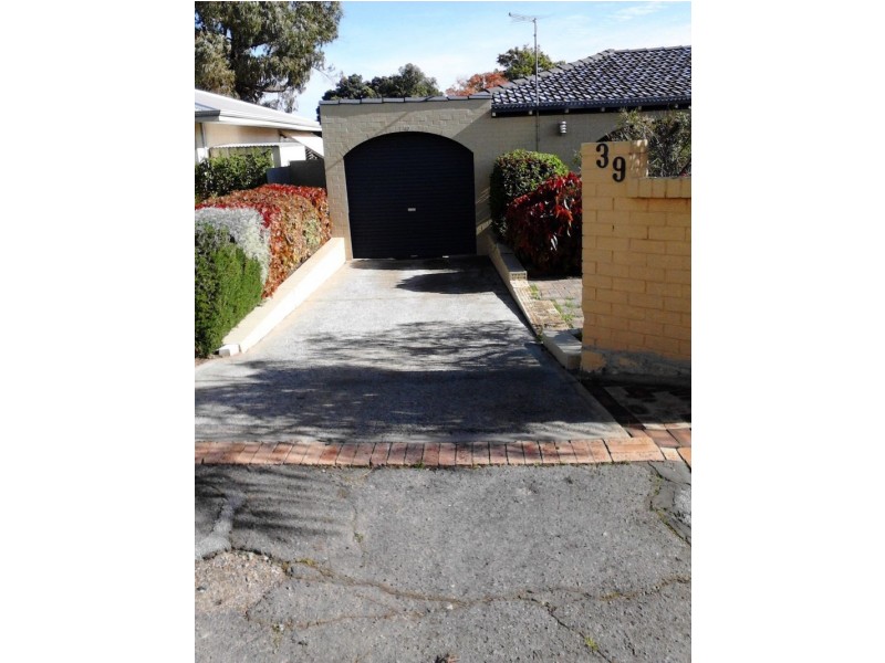 39 Downing Crescent, Wanneroo WA 6065