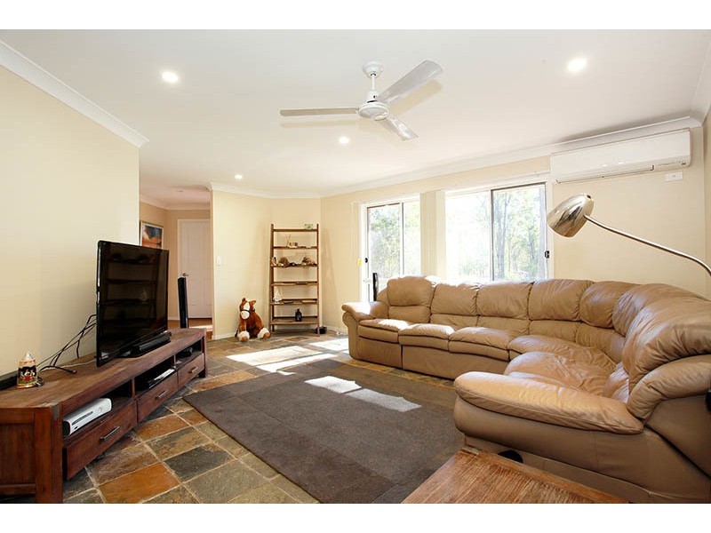 75 Walnut Drive, Brightview QLD 4311