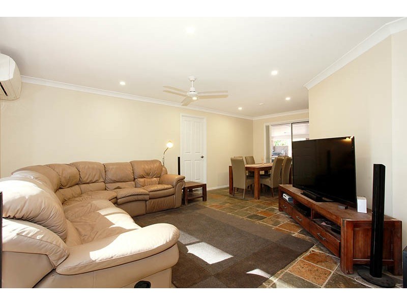 75 Walnut Drive, Brightview QLD 4311