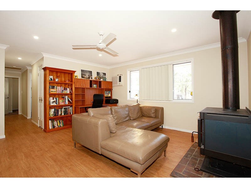 75 Walnut Drive, Brightview QLD 4311