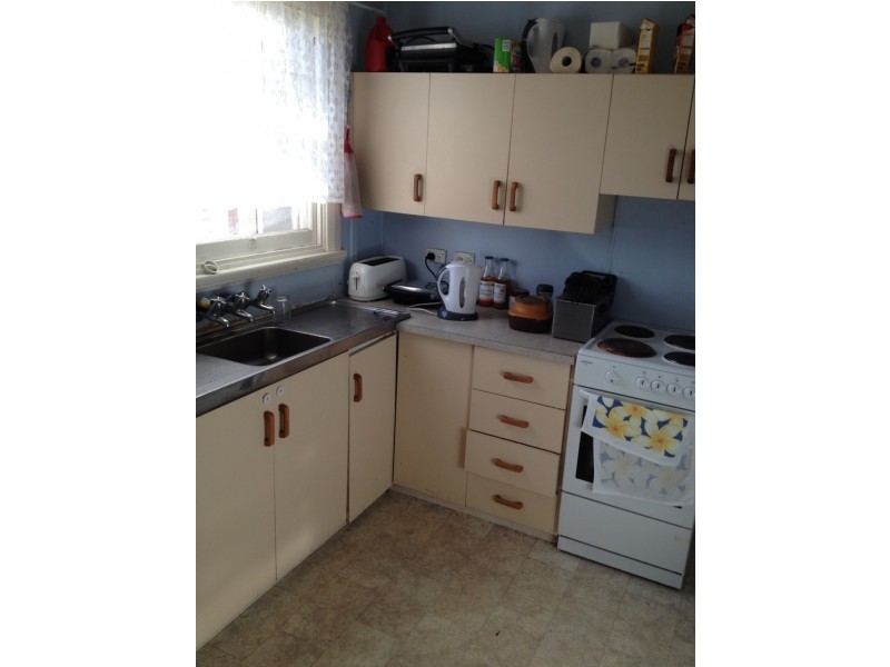 8 Besley Street, Ashford NSW 2361