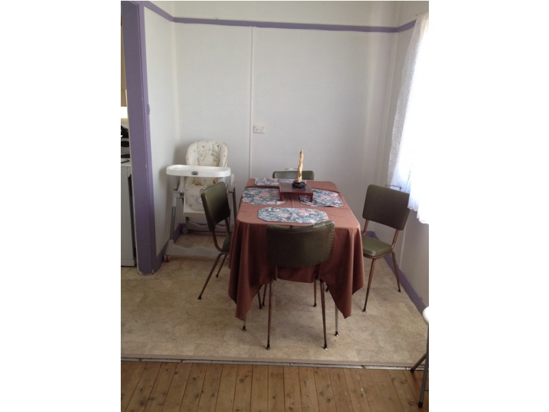 8 Besley Street, Ashford NSW 2361